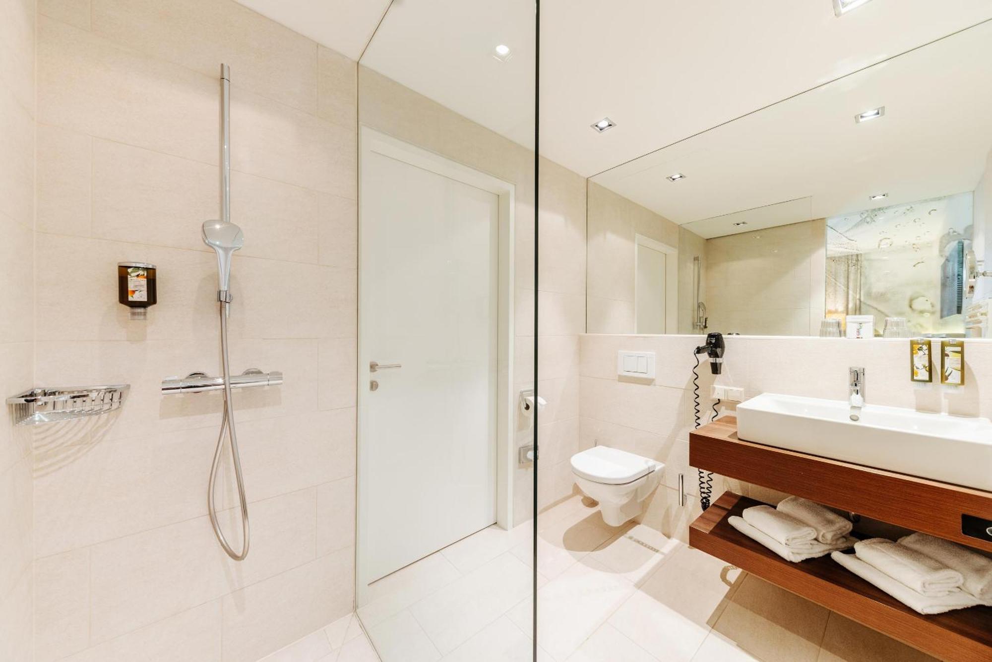 וילאך Thermenhotel Karawankenhof מראה חיצוני תמונה